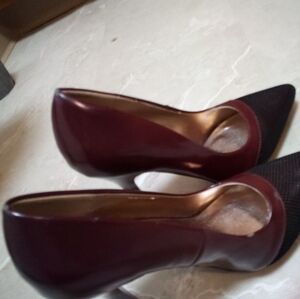 Women's Charlotte Russe High Heel two toned shoe size 10 ( cranberry and black)